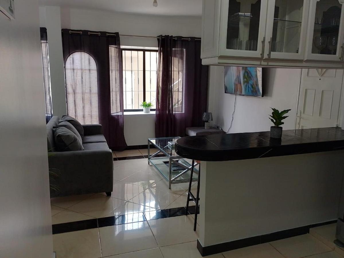 Comfortable 3-Bedroom Apartment, Close To The American Consulate Γκουαγιακίλ Εξωτερικό φωτογραφία