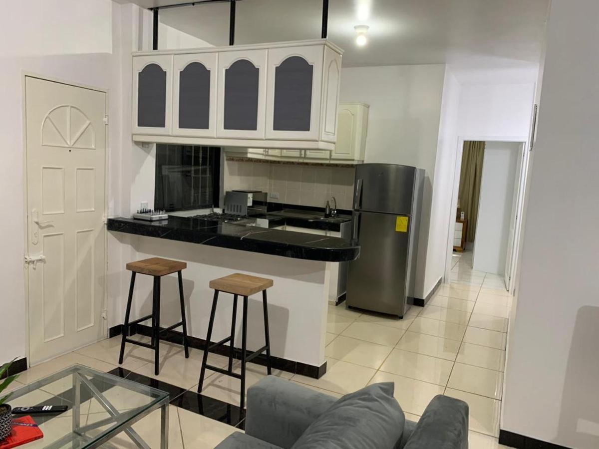 Comfortable 3-Bedroom Apartment, Close To The American Consulate Γκουαγιακίλ Εξωτερικό φωτογραφία